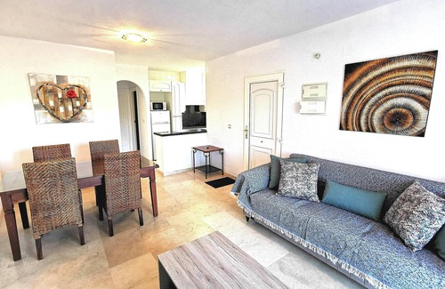 Orihuela Costa Apartment | Nice Apartment in a Wonderful Area with Shared Pool & Wi-Fi