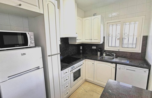 Orihuela Costa Apartment | Nice Apartment in a Wonderful Area with Shared Pool & Wi-Fi