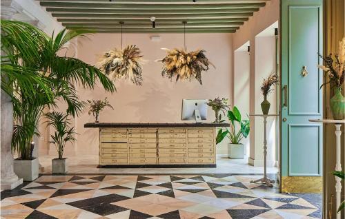 Old Town Apartment | Nice Apartment In Cádiz With Wifi