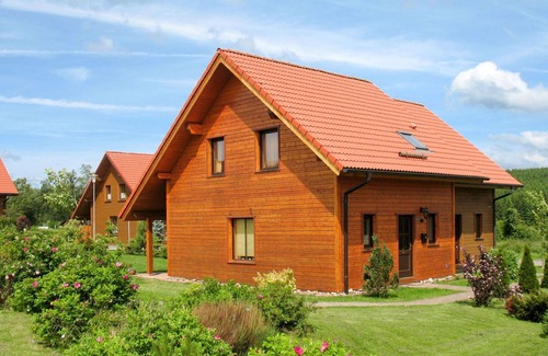 Hasselfelde House | Nice apartment in villa for 4 guests with WIFI, TV, terrace and pets allowed