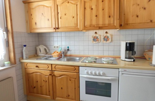 Steinbach-Hallenberg House | Nice apartment in villa for 4 people with WIFI, TV and patio