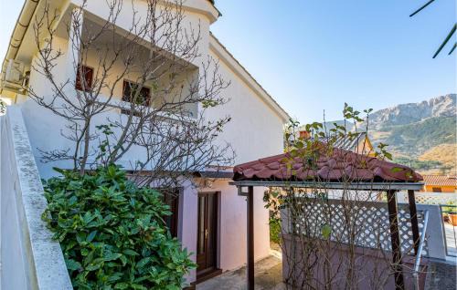 Baska Apartment | Nice Apartment In Bascanska Draga With Wifi
