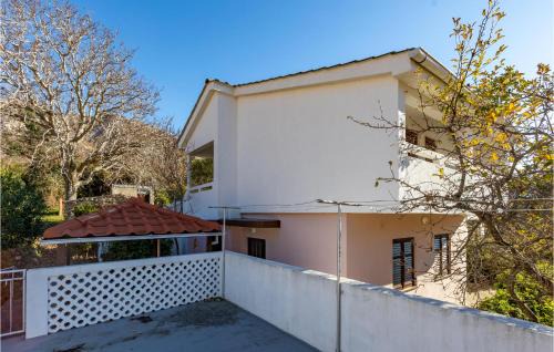 Baska Apartment | Nice Apartment In Bascanska Draga With Wifi