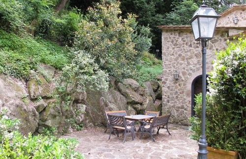 Roccastrada Villa | Nice apartment in villa for 4 guests with WIFI, pool, TV, patio, pets allowed and parking