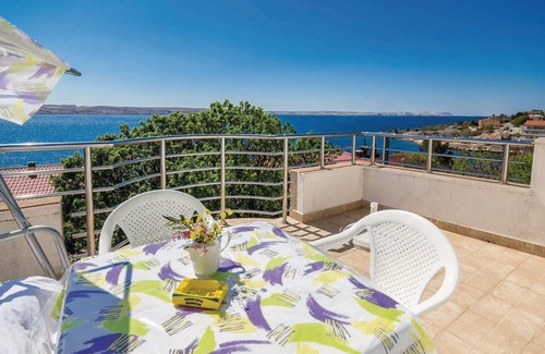Baric Draga Apartment | Nice apartment in Karlobag with WiFi