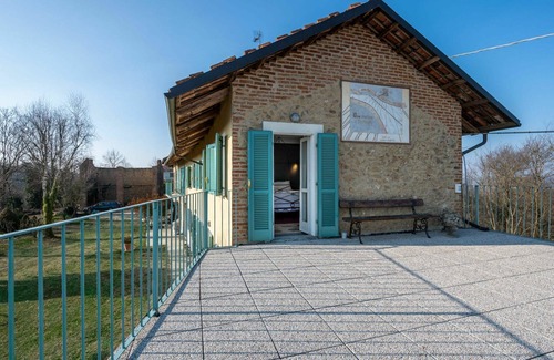 Cortazzone House | Nice apartment in villa with private pool, TV, terrace, pets allowed and panoramic view