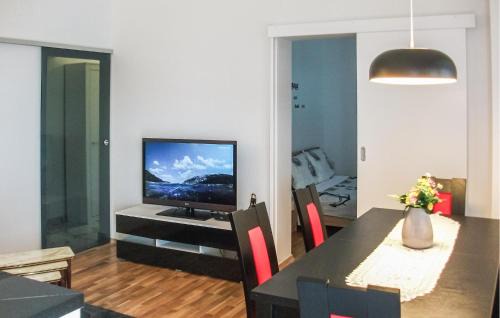 Mali Iz Apartment | Nice Apartment In Veli Iz