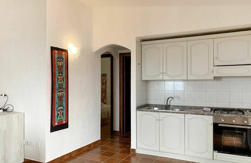 Sant'Elmo House | Nice apartment in villa for 10 guests with A/C, TV, terrace and pets allowed