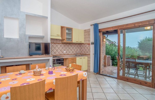 Sant'Elmo House | Nice apartment in villa for 6 people with A/C, TV, terrace and pets allowed