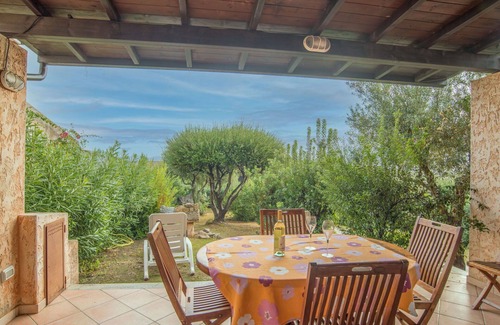 Sant'Elmo House | Nice apartment in villa for 6 people with A/C, TV, terrace and pets allowed