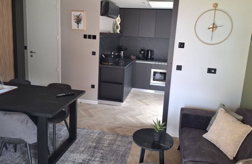 Ossiach House | Nice apartment in villa for 4 guests with WIFI, TV and terrace