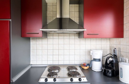 Gerolstein House | Nice apartment in villa for 6 people with pool, TV, terrace, pets allowed and parking