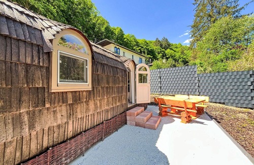Boppard House | Nice apartment in villa for 2 guests with terrace and pets allowed