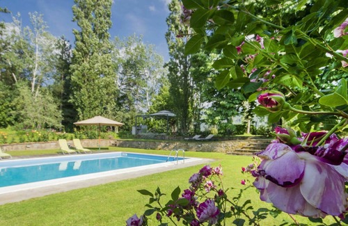 Rufina Villa | Nice apartment in villa for 4 people with WIFI, pool, terrace, pets allowed and parking
