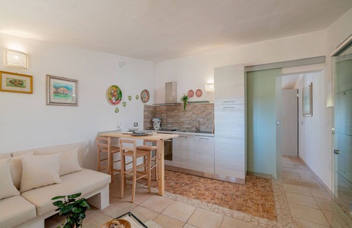 Eden Beach Villa | Nice apartment in villa for 3 guests with pool, WIFI, A/C, TV and patio