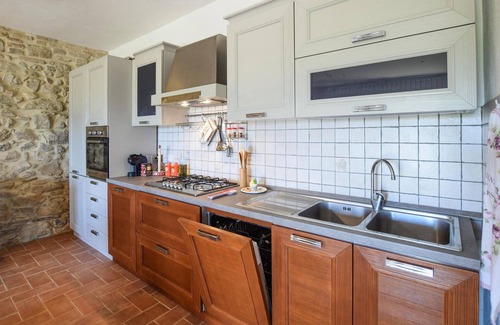Gualdo Cattaneo Apartment | Nice apartment in Loc. Saragano, Gualdo
