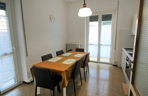 Laveno Apartment | Nice apartment for 4 people with WIFI, TV, balcony and pets allowed