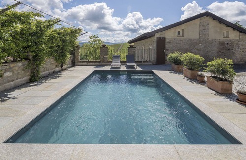 Monforte d'Alba Apartment | Nice apartment for 4 guests with pool, WIFI and TV, close to Alba