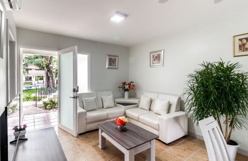 Coco Apartment | Nice apartment w/ a shared pool & pool spa in Playa del Coco