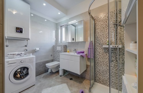 Kastel Sucurac Condo | Nice apartment with a large garden and BBQ between Split and Trogir