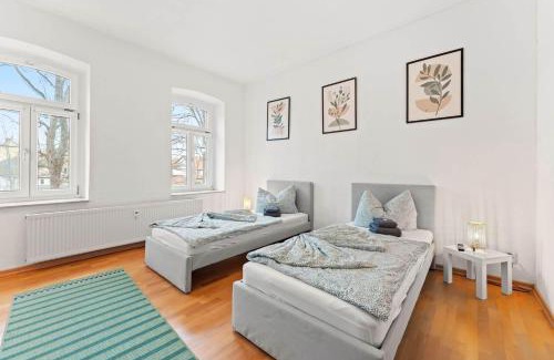 Apolda Apartment | Nice Apartment with Balcony