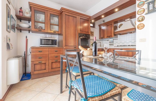 Loreto Apartment | Nice apartment with WIFI, A/C, TV, terrace, pets allowed and panoramic view, close to Porto Reca.