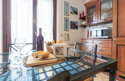 Loreto Apartment | Nice apartment with WIFI, A/C, TV, terrace, pets allowed and panoramic view, close to Porto Reca.