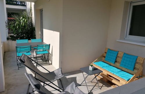 Saint-Vincent-de-Tyrosse Apartment | Nice app. T2 4/5 pers 3 lits - av terrasse- piscine -proche océan -8Km d'HOSSEGOR