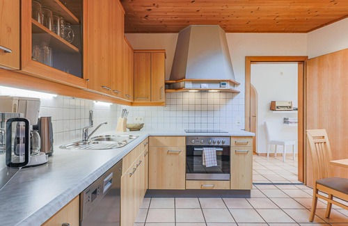 Itter Apartment | Nice appartment in Itter with terrace