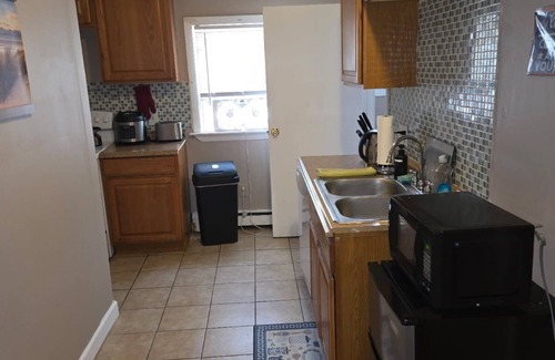 Providence Apartment | Nice big apt near Whole Foods, Brown University