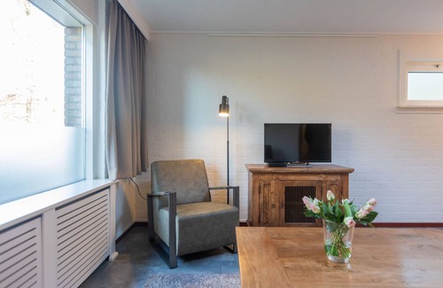 Bisselt House | Nice bungalow with washing machine at a holiday park in a natural area
