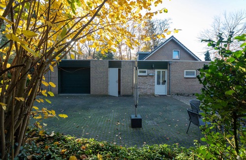 Bisselt House | Nice bungalow with washing machine at a holiday park in a natural area