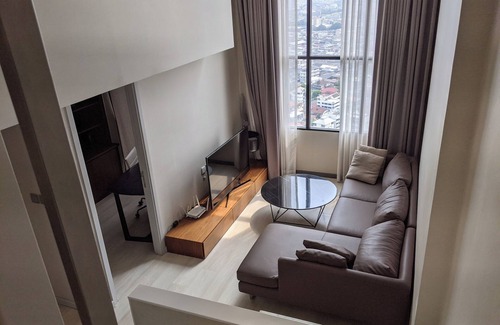 Thung Maha Mek Condo | Nice condo with AC in Krung Thep Maha Nakhon
