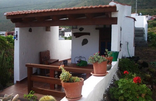 Tigaday Cottage | Nice country house with terrace, sea and mountains views