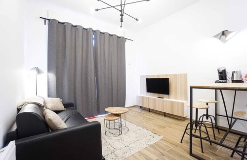 Quartier de Becon Apartment | Nice flat at Courbevoie Proche La Défense !