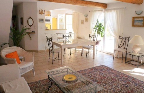 Saint-Maurice-sur-Eygues House | Nice holiday home in Saint-Maurice-sur-Eygues with garden