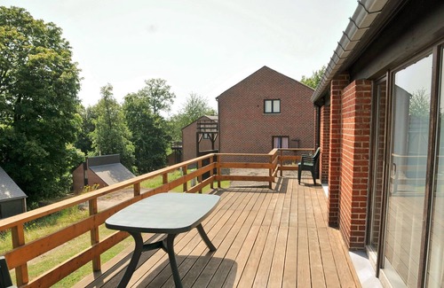 Heer House | Nice furnished bungalow with a fireplace