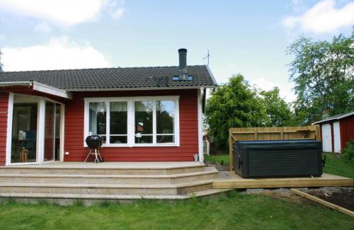 Korsveka House | Nice holiday house in Knared