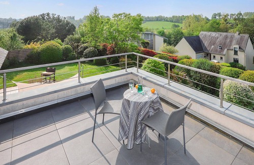 Montreuil-sous-Perouse House | Nice home in Montreuil-Sous-Pérouse