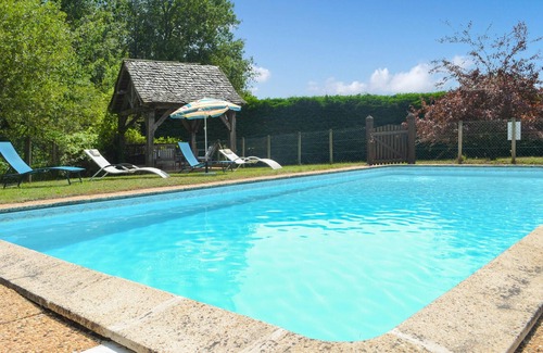 Saint-Jean-d'Eyraud House | Nice home in église-neuve-d'issac