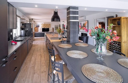Saint-Martin-de-Crau House | Nice home in Saint Martin De Crau