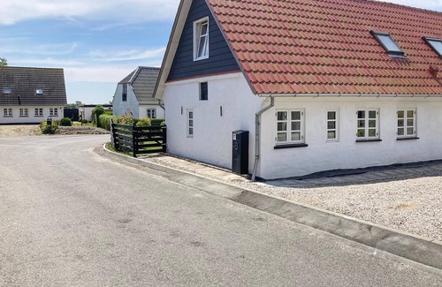 Dunkær House | Nice home in ærøskøbing with kitchen