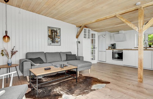 Norddjurs Municipality House | Nice home in Allingåbro with house sea view