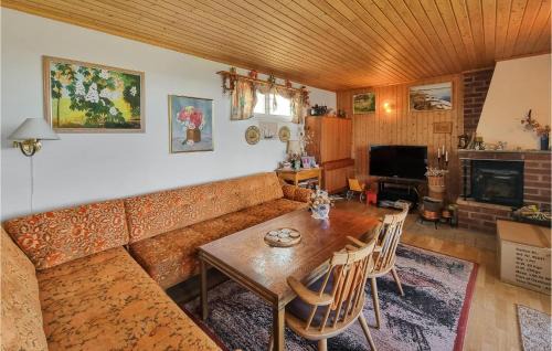 Hakenaset House | Nice Home In Bergastrand With Wifi