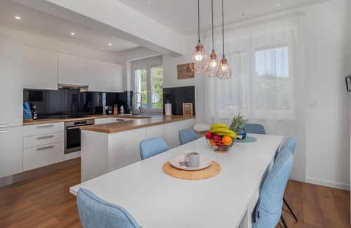 Bregi House | Nice home in Bregi with sauna