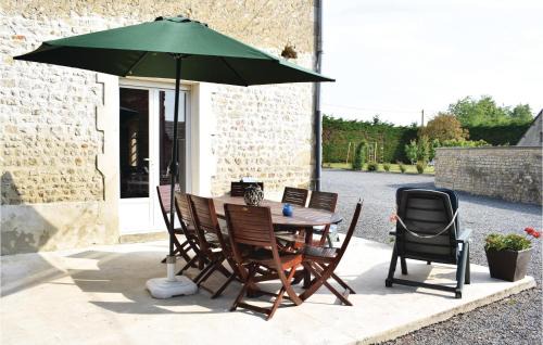 Canchy House | Nice Home In Canchy With Kitchen