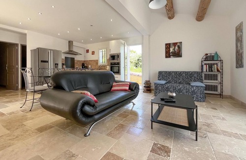 Comps House | Nice home in Comps with WiFi