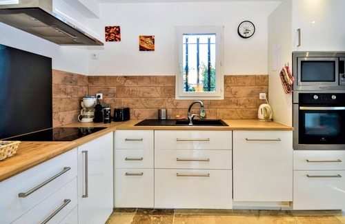 Comps House | Nice home in Comps with WiFi