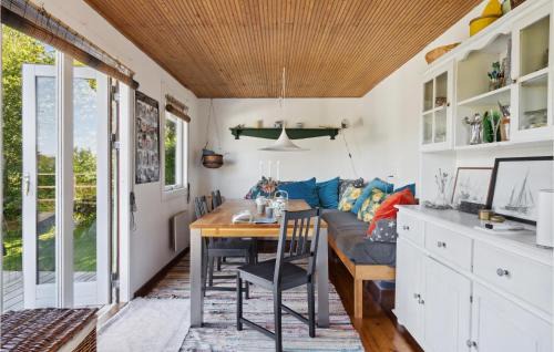 Gilleleje House | Nice Home In Dronningmølle With Wifi