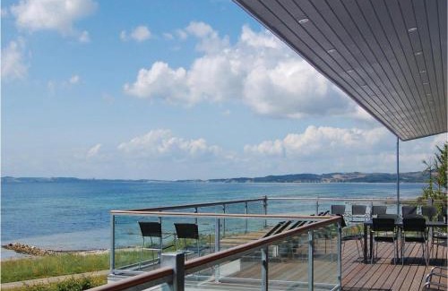 Handrup Strand House | Nice Home In Ebeltoft With Sauna